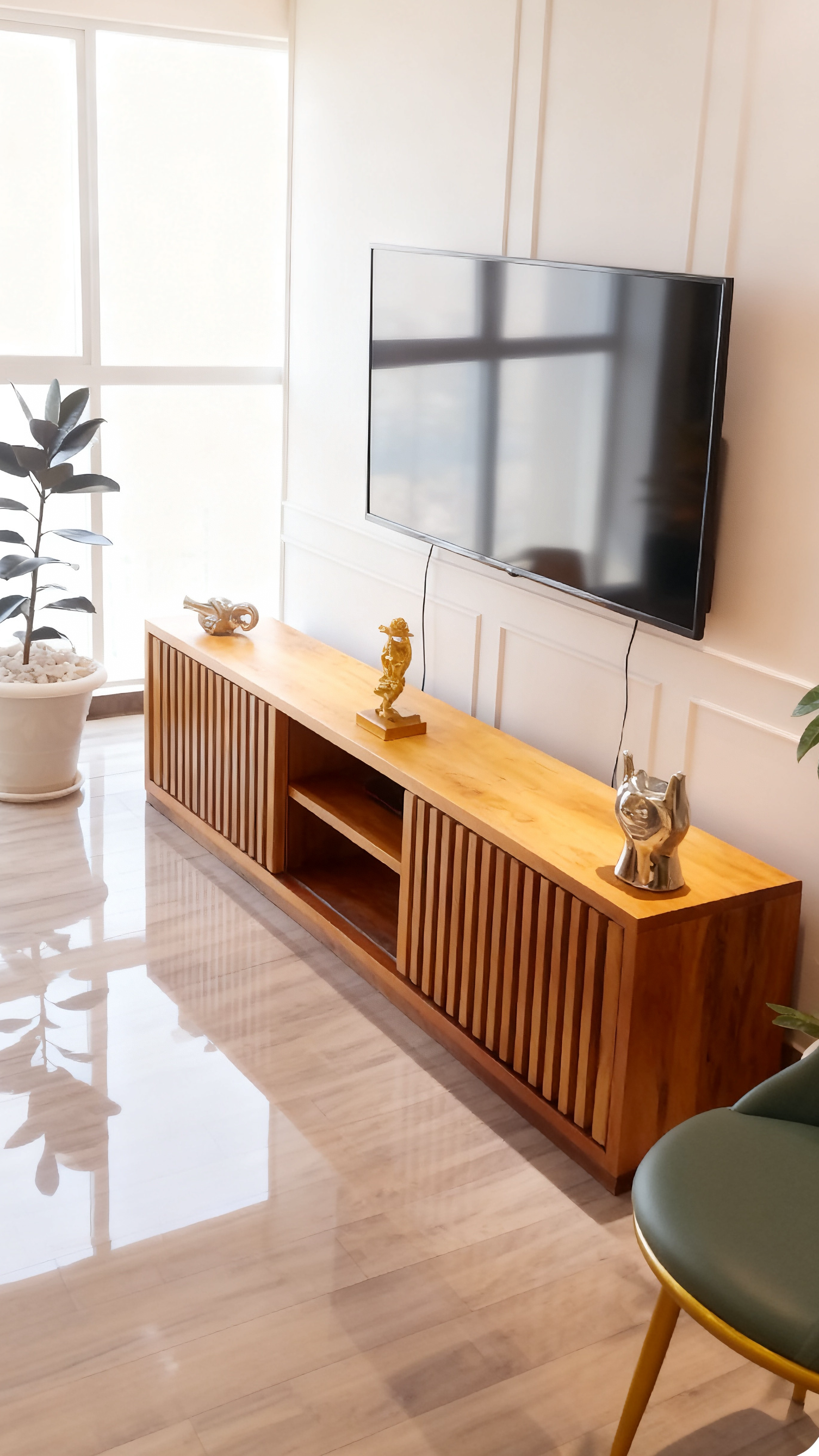 TV-stand 2